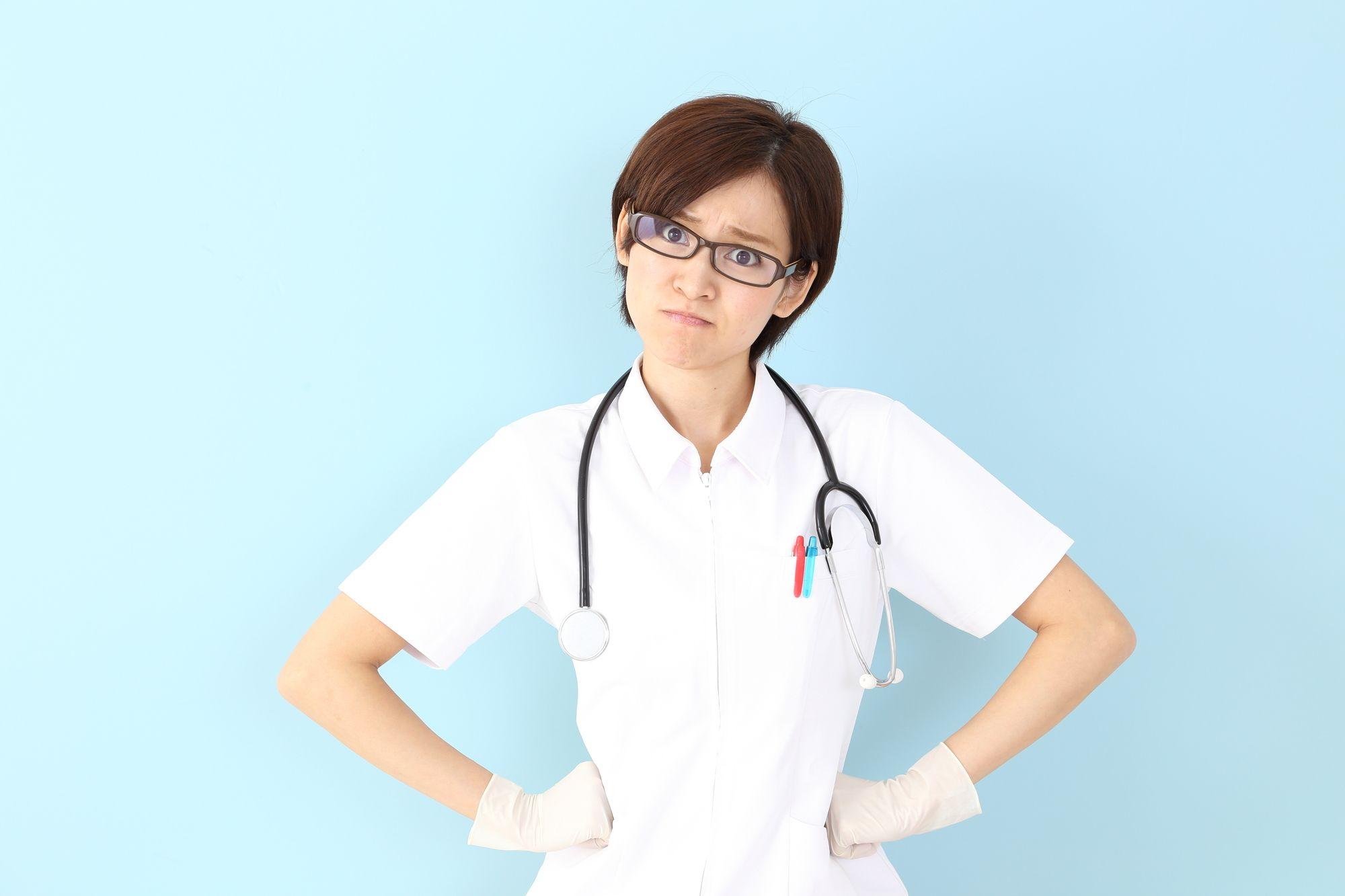 怒る ナース 助産師